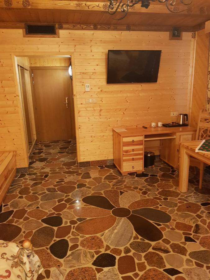 Chata Goralska I Pokoje Goscinne チェホチネク エクステリア 写真