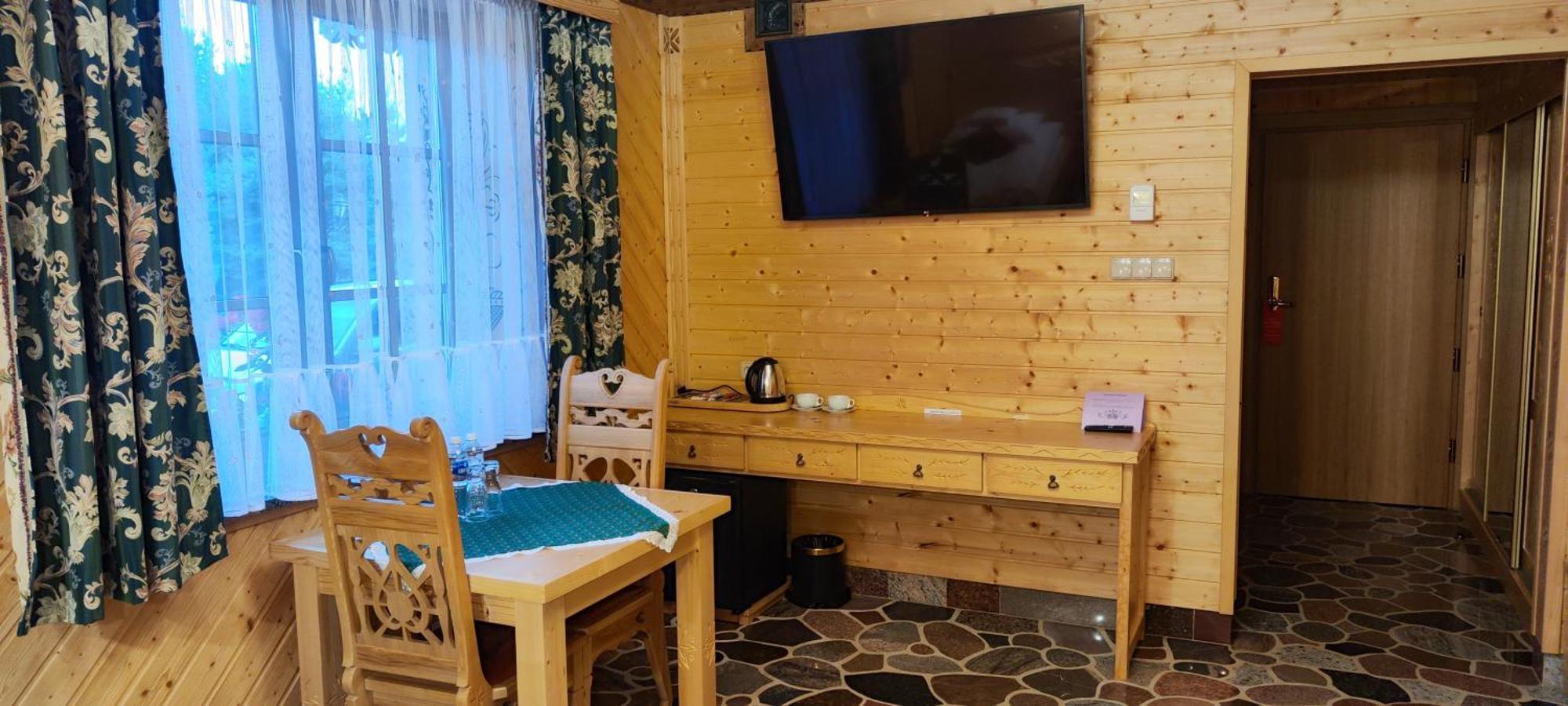 Chata Goralska I Pokoje Goscinne チェホチネク エクステリア 写真